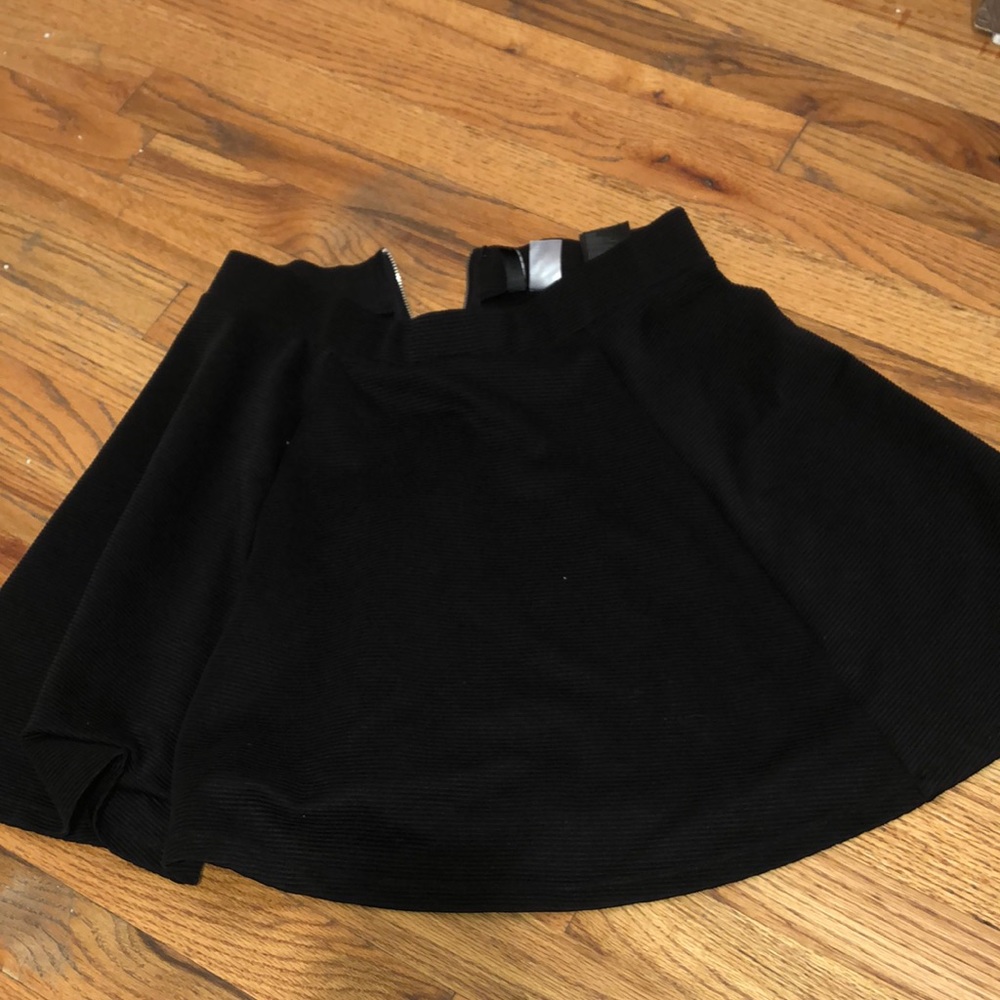Black skirt
